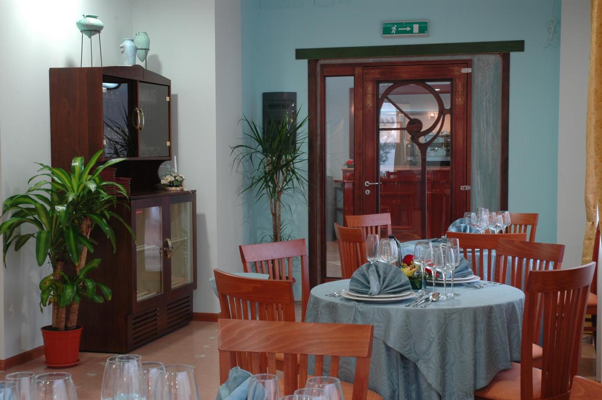 Real Asturias Hotel Acquappesa Buitenkant foto